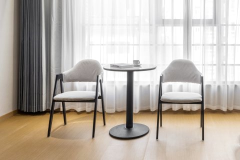 阿富尔连锁智慧酒店(沿河罗马假日店)