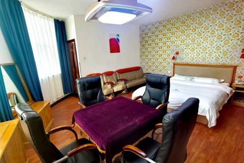 天鹅大酒店(汝州火车站店)