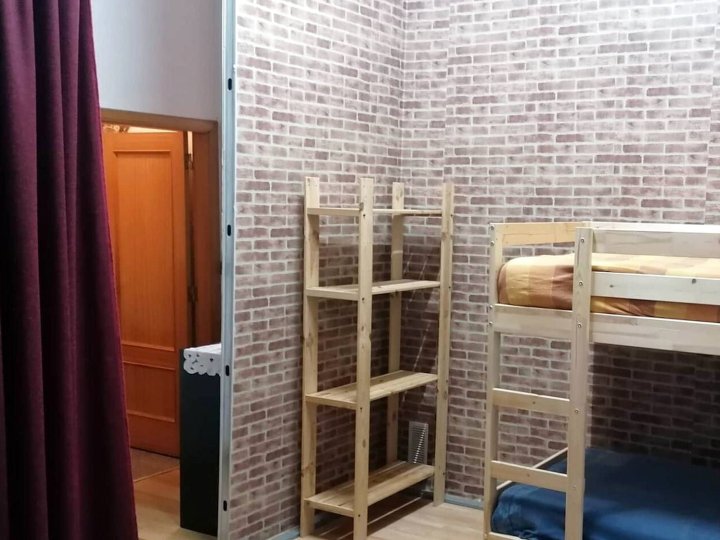 Bed in A 6-Bed Dormitory Room (Male and Female Mix Use)