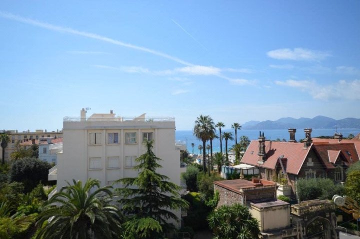 Palais Bel Azur - Elegant 1Br Apartment Cannes