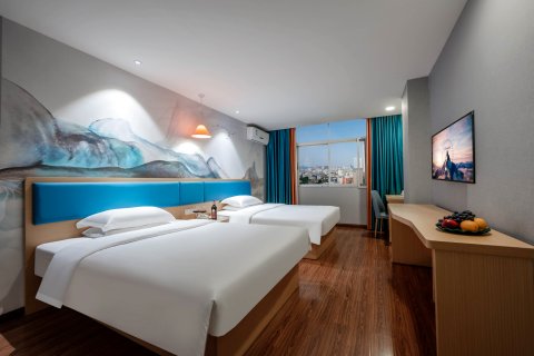 花度影院西街酒店(泉州古城店)