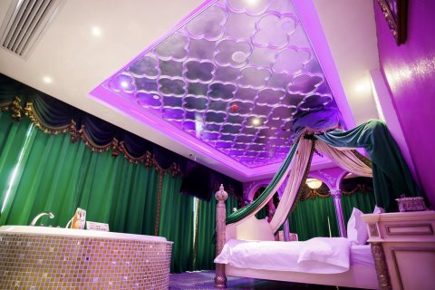 天鹅恋主题酒店(无锡新区茂业广场店)