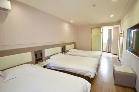 银座佳驿酒店(青岛火车站栈桥中山路店)