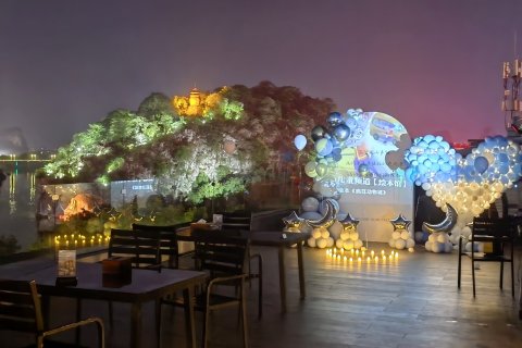 维纳斯皇家酒店(桂林象鼻山日月双塔店)