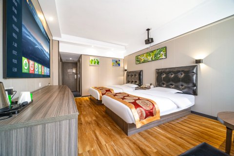 迈高德酒店(郑州火车站二七广场店)