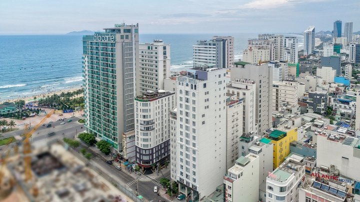 TGT海滩酒店(Tgt Beach Hotel)