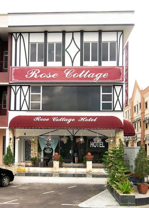 巴尔斯里阿乐姆玫瑰别墅酒店(Rose Cottage Hotel Bandar Seri Alam)