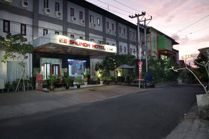 巴厘岛香达酒店(Shunda Hotel Bali)