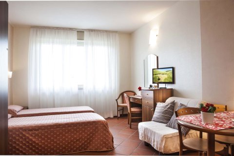 瑟里斯罗马涅酒店(Hotel Residence Selice Romagna)
