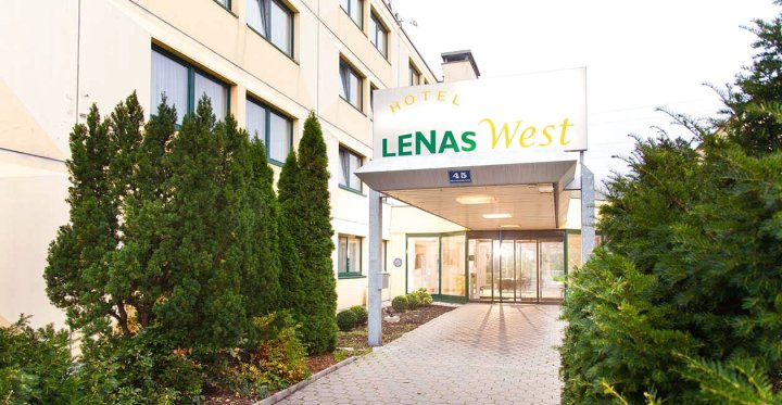 西利纳酒店(Lenas West Hotel)