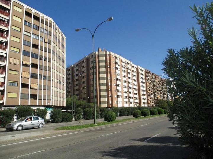 萨拉戈萨中心 3000 公寓酒店(Apartamentos Zaragoza Centro 3000)