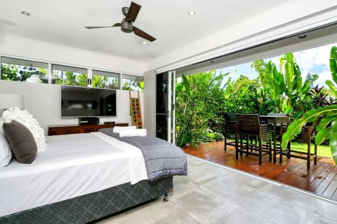 凯恩斯珊瑚边豪华度假酒店(Coral Edge - Luxury Retreat Cairns)