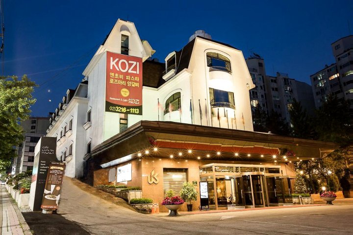 东华金氏酒店(Donghwa Kims Hotel)