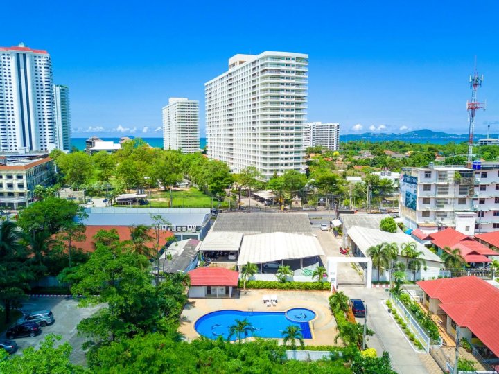 皇家公园泳池别墅(Royal Park Pool Villa Pattaya)