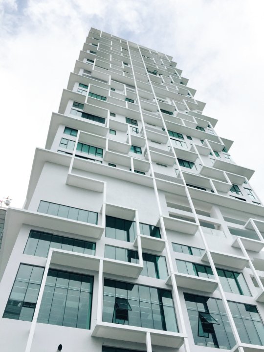 槟城高级双层海景公寓(Classy Duplex with Seaview @ Gurney Drive)