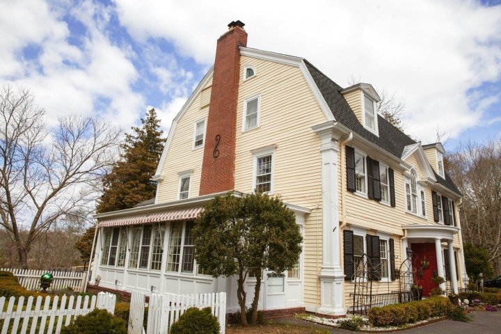 蜂蓟住宿加早餐旅馆(Bee and Thistle Inn)