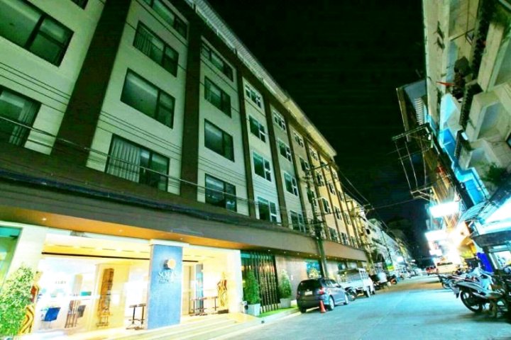 芭堤雅朗马酒店(Longma Pattaya Hotel)
