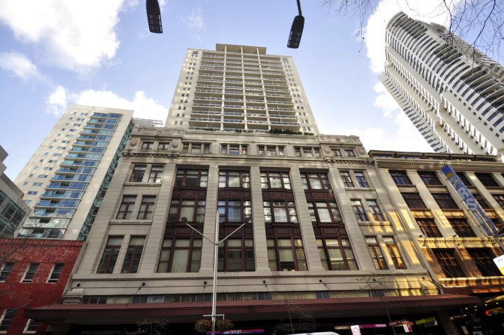 悉尼CBD商业区家具公寓-224乔治街(Sydney CBD Fully Self Contained Modern 1 Bed Apartment (224GEO))