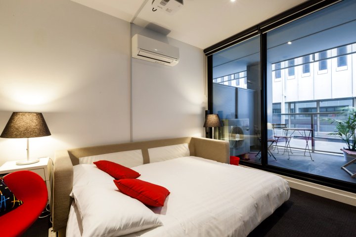 墨尔本克拉克超越客房公寓(Clark Beyond a Room Private Apartments Melbourne)