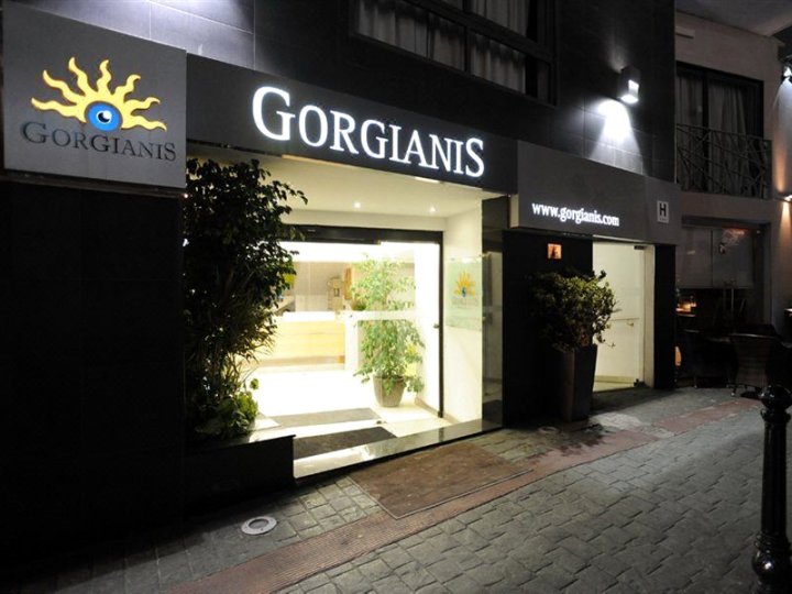 豪基尼斯酒店(Hotel Gorgianis)