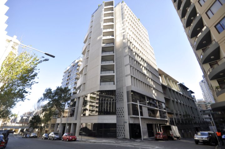 悉尼达令赫斯特现代自助式一卧室公寓(305PEL)(Darlinghurst Fully Self Contained Modern One Bedroom Apartment Sydney (305Pel))