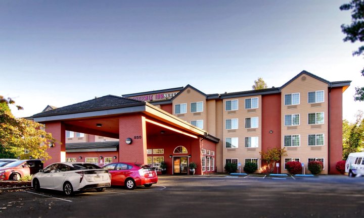 尤金凤凰套房酒店(Phoenix Inn Suites Eugene)