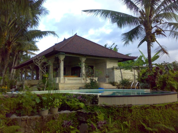 城堡山顶别墅(Puri Puncak Bukit Villa)