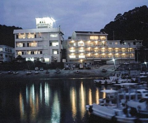 高良公园酒店(Takayoshi Park Hotel)