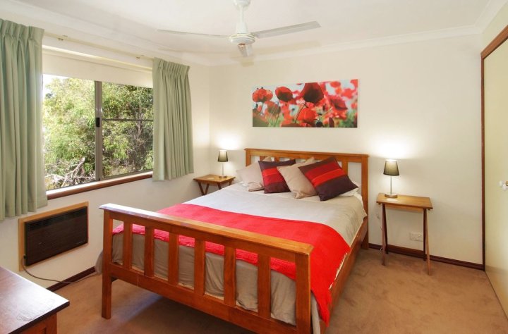 邓斯伯勒度假屋 - Golf Nest(Dunsborough Holiday Homes - Golf Nest)