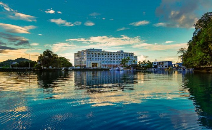 帕劳假日酒店(Palau Vacation Hotel)