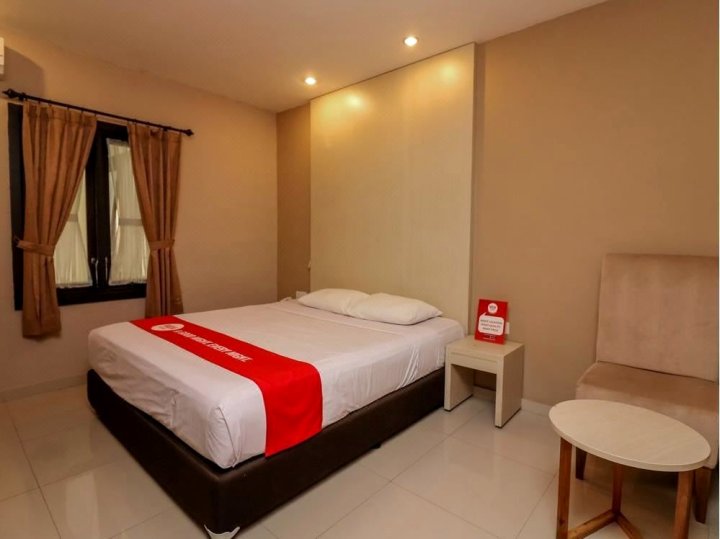 丹帕莎罗宾森尼达酒店 - 普里阿尤酒店(Nida Rooms Denpasar Robinson at Hotel Puri Ayu)