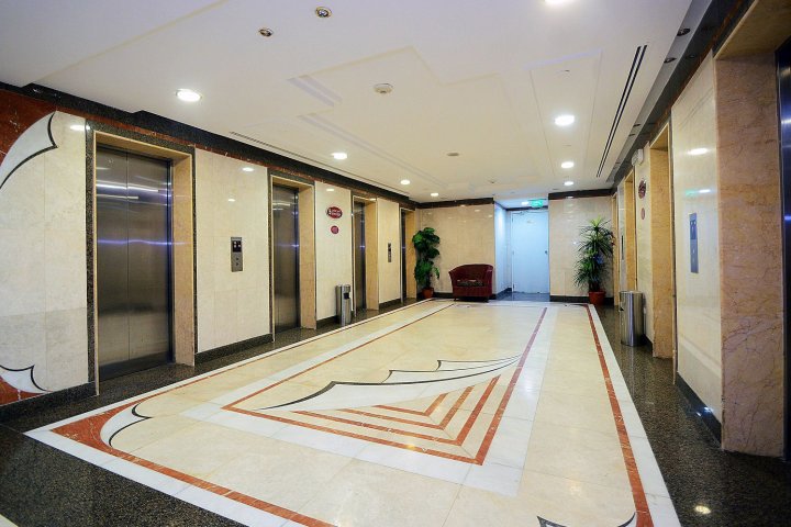 穆巴拉克阿马希酒店(Mubarak Al Masi Hotel)