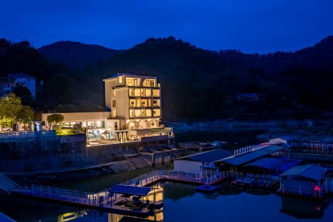 千岛玲珑·红叶湾民宿(千岛湖店)