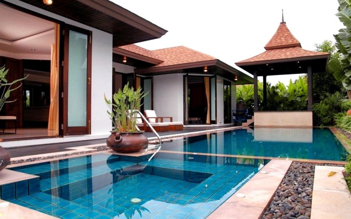 普吉岛拉差马卡游泳池别墅酒店(Phuket Ratchamaka Pool Villa)