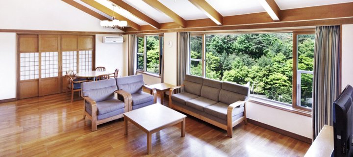 忠州SuanboHanhwa公寓(Suanbo Hanhwa Condo Chungju)