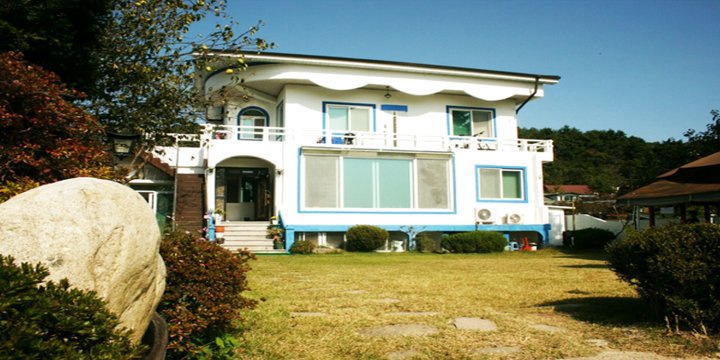 束草市美丽度假屋(Beautiful Pension Sokcho)