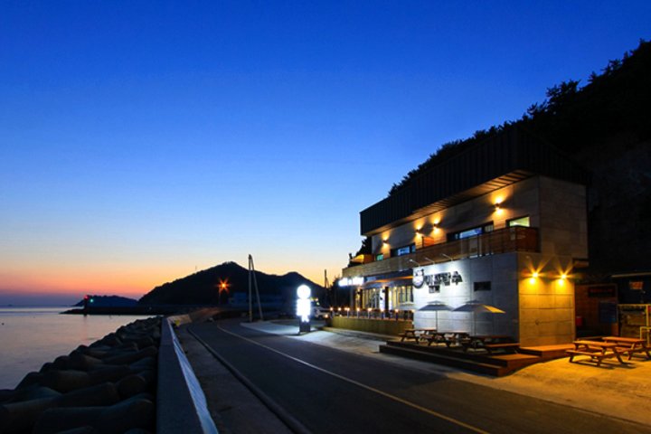 南海郡米霍潜水度假村(Namhae Mijo Dive Resort)