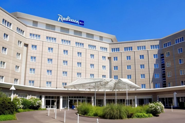 多特蒙德丽笙蓝标酒店(Radisson Blu Hotel Dortmund)