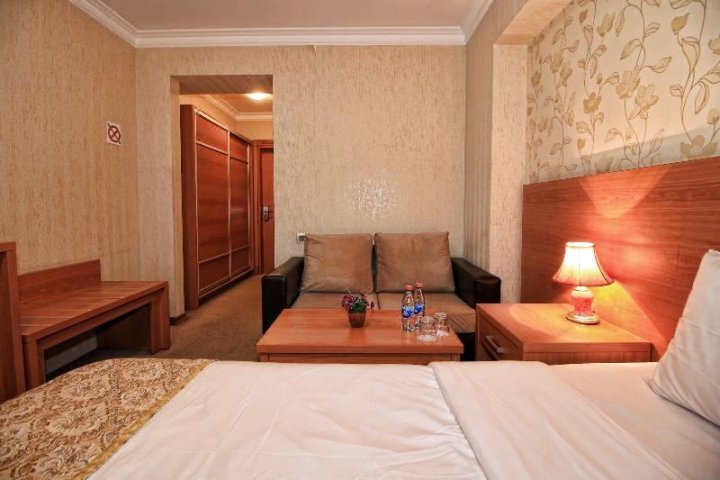 巴库旅行者酒店(Tourist Hotel Baku)
