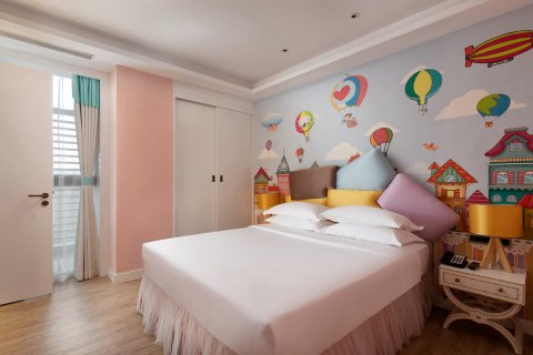 三亚湾红树林度假世界(棕榈王国亲子主题店)