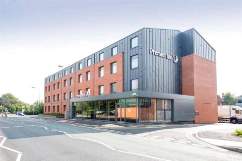 利奇菲尔德普莱米尔酒店市中心(Premier Inn Lichfield City Centre)