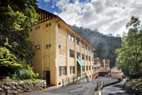 杰诺兰石窟酒店(Jenolan Caves House)