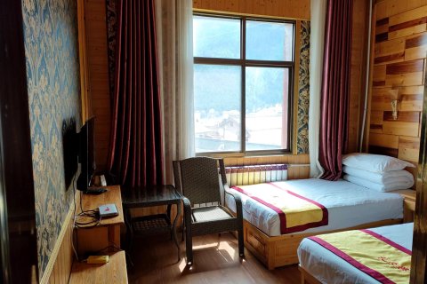 迭部扎尕那青年宾馆