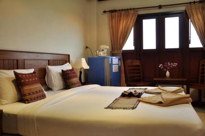 班查伊纳度假村酒店(Baan Chayna Resort Hotel)