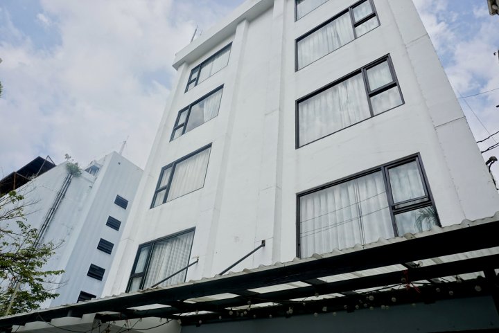 市隆3巷哈希公寓(HSH Silom Apartment @ Silom Soi 3)