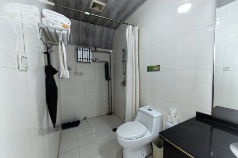 窑苑假日酒店(延安大学杨家岭店)