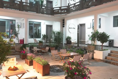 楠舍·希夷花园庭院观景Holiday Hotel(大理古城店)