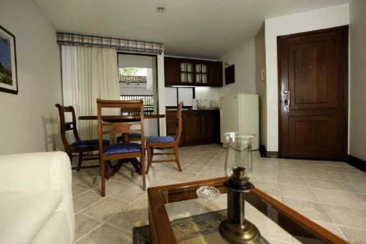 Travelers Apartamentos y Suites Cali Castellon