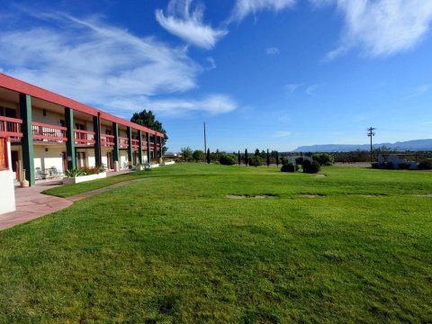 象山村温泉旅馆(Elephant Butte Inn)