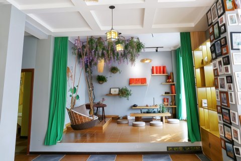 丹霞山萤火虫精品客栈